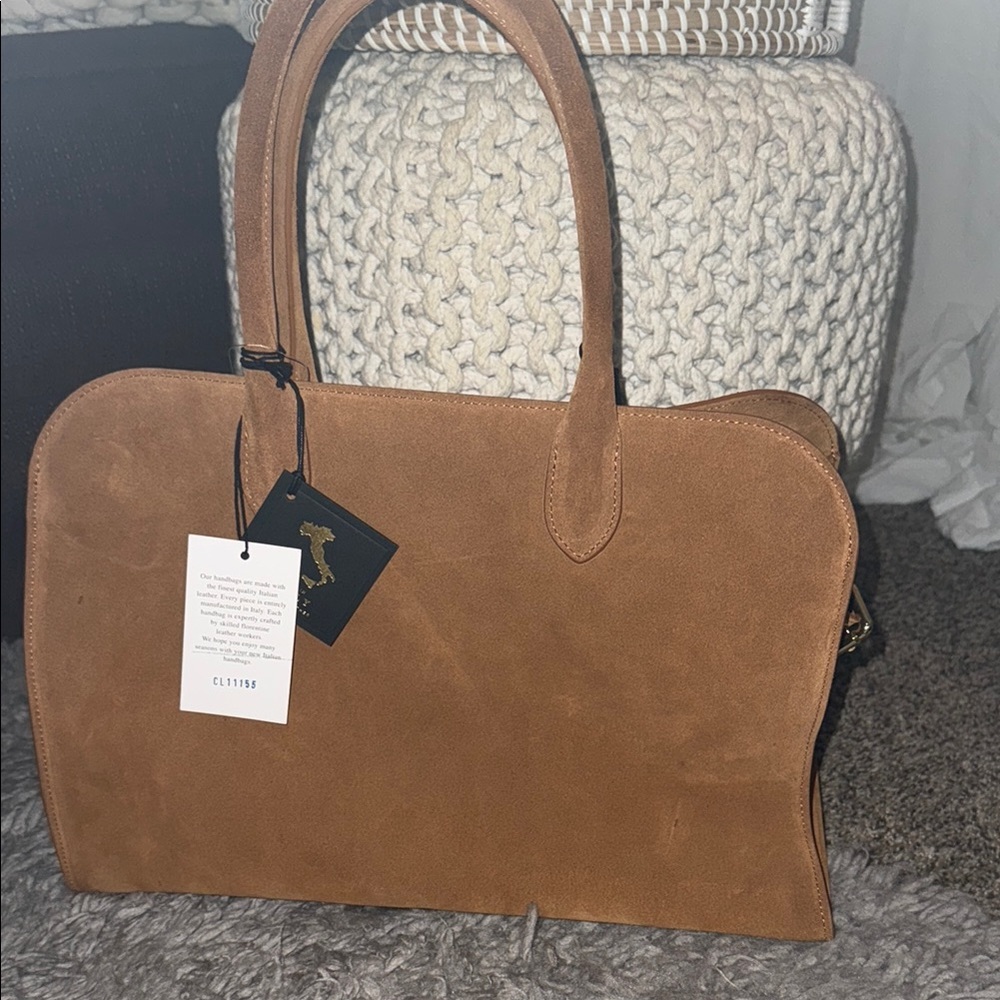 The viral Brown Leather Handbag